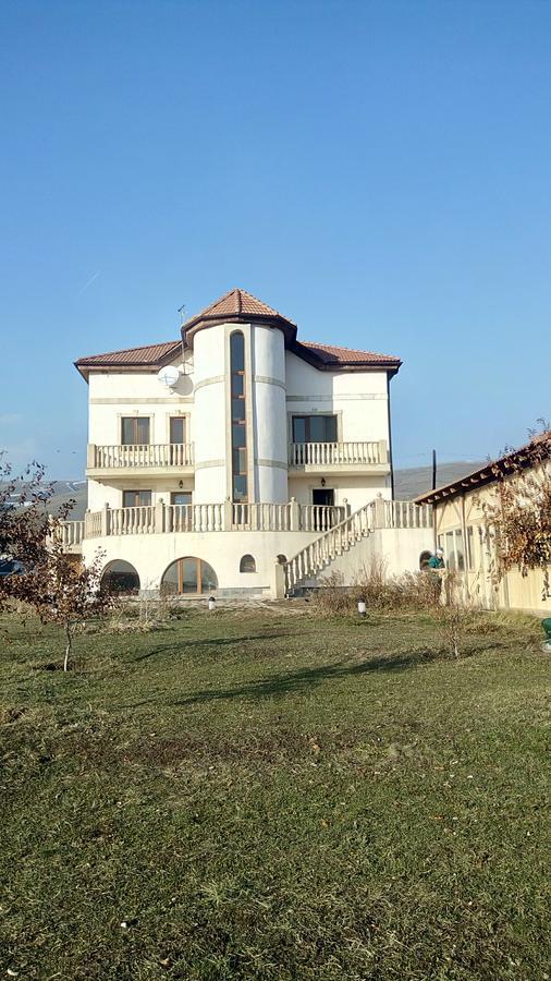 Tsaghkunq Guest House Sevan Exterior photo